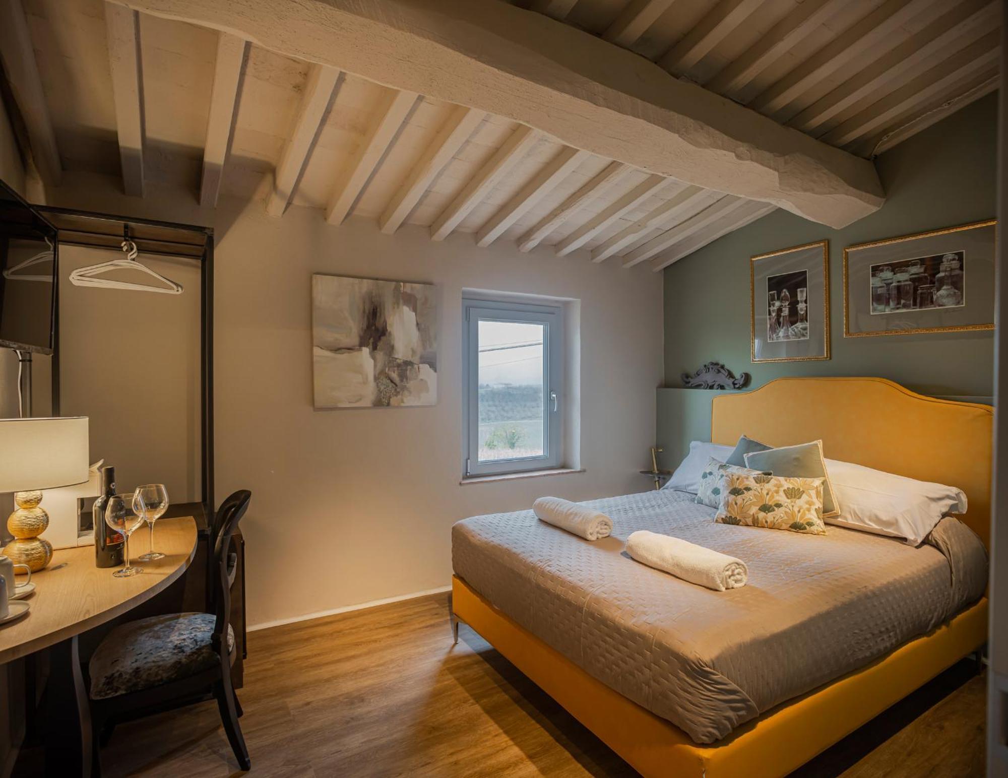 مبيت وإفطار تْشيرتالدو Relais Borgo Elissa المظهر الخارجي الصورة