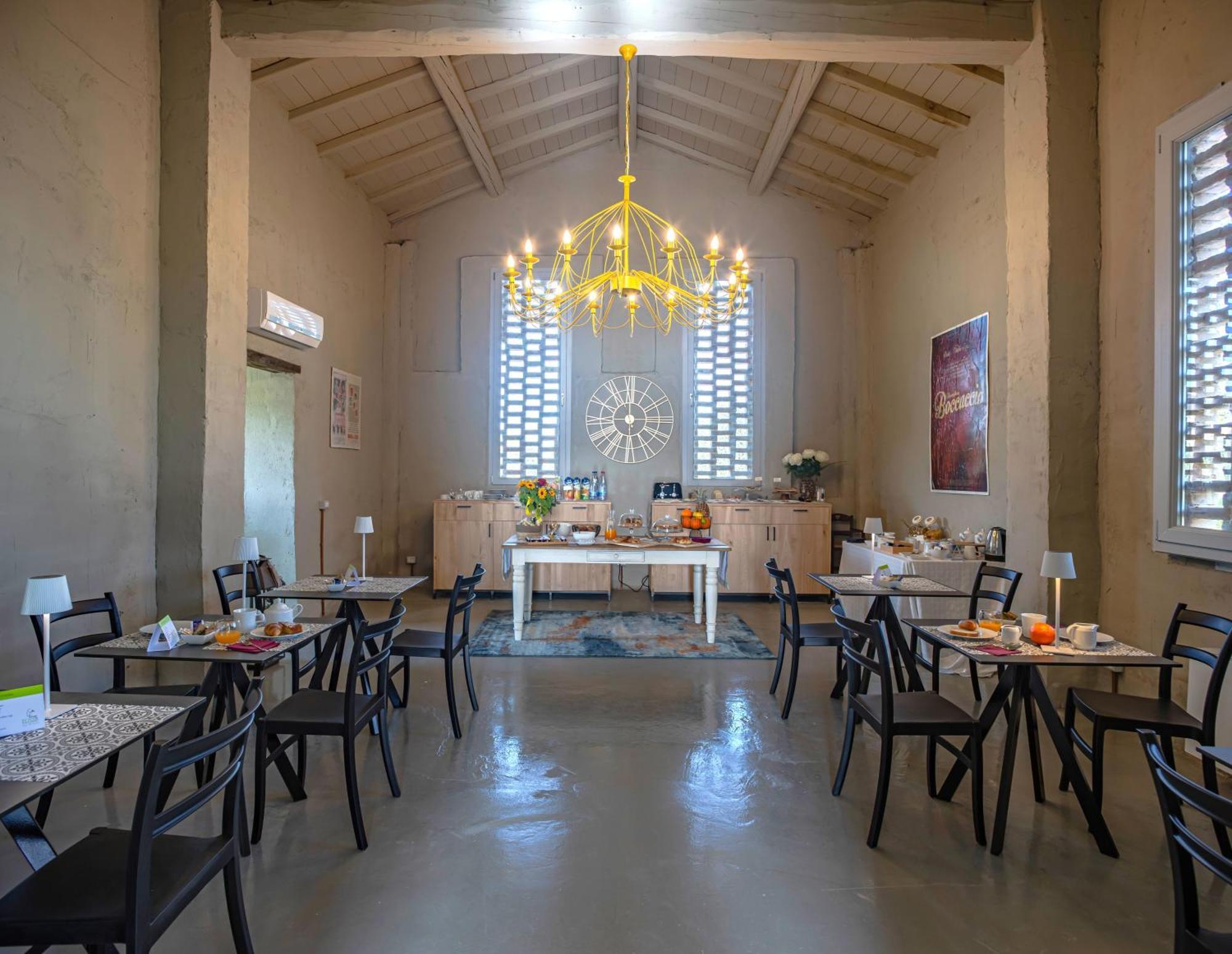 مبيت وإفطار تْشيرتالدو Relais Borgo Elissa المظهر الخارجي الصورة