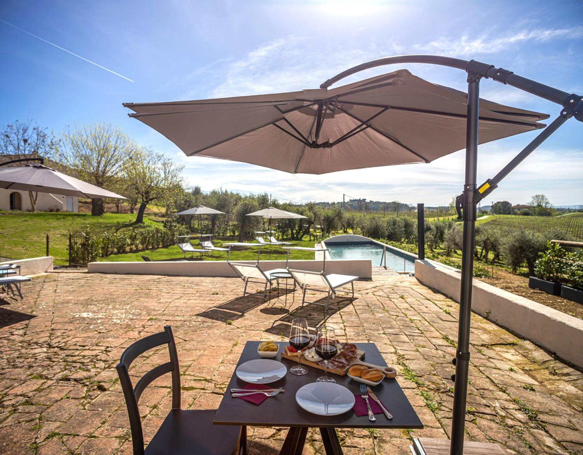 مبيت وإفطار تْشيرتالدو Relais Borgo Elissa المظهر الخارجي الصورة