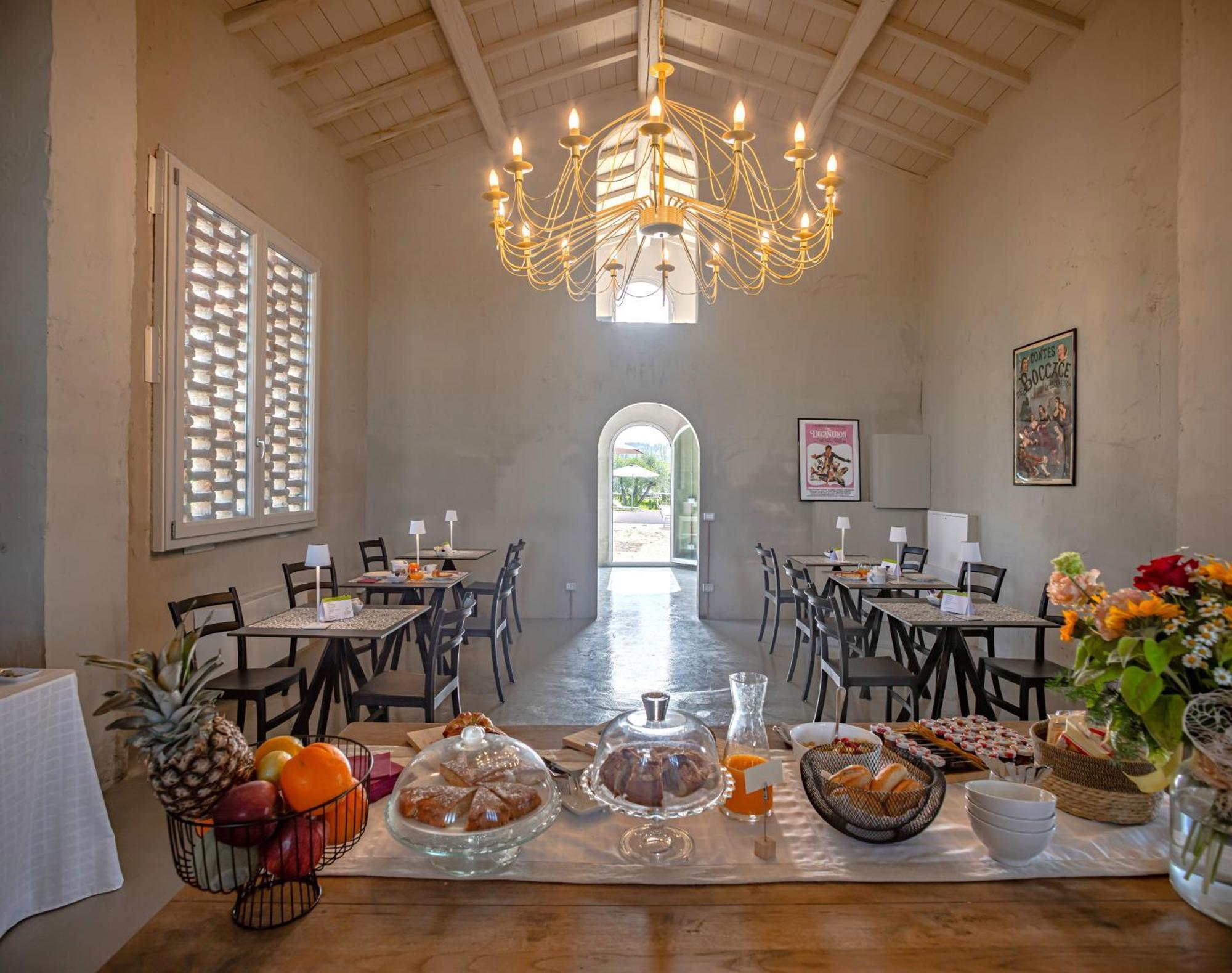 مبيت وإفطار تْشيرتالدو Relais Borgo Elissa المظهر الخارجي الصورة