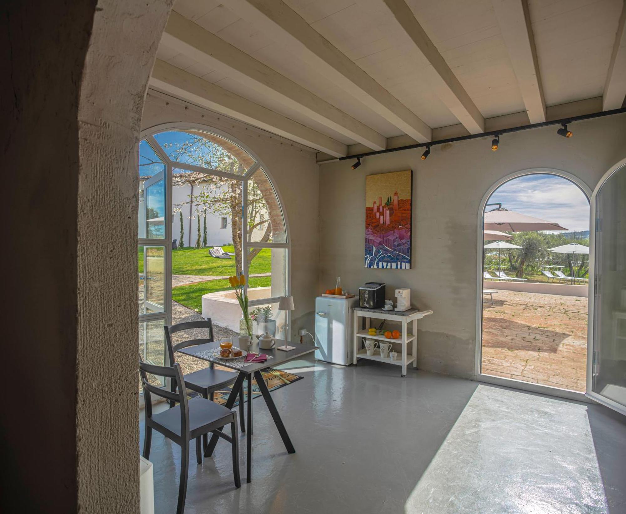 مبيت وإفطار تْشيرتالدو Relais Borgo Elissa المظهر الخارجي الصورة