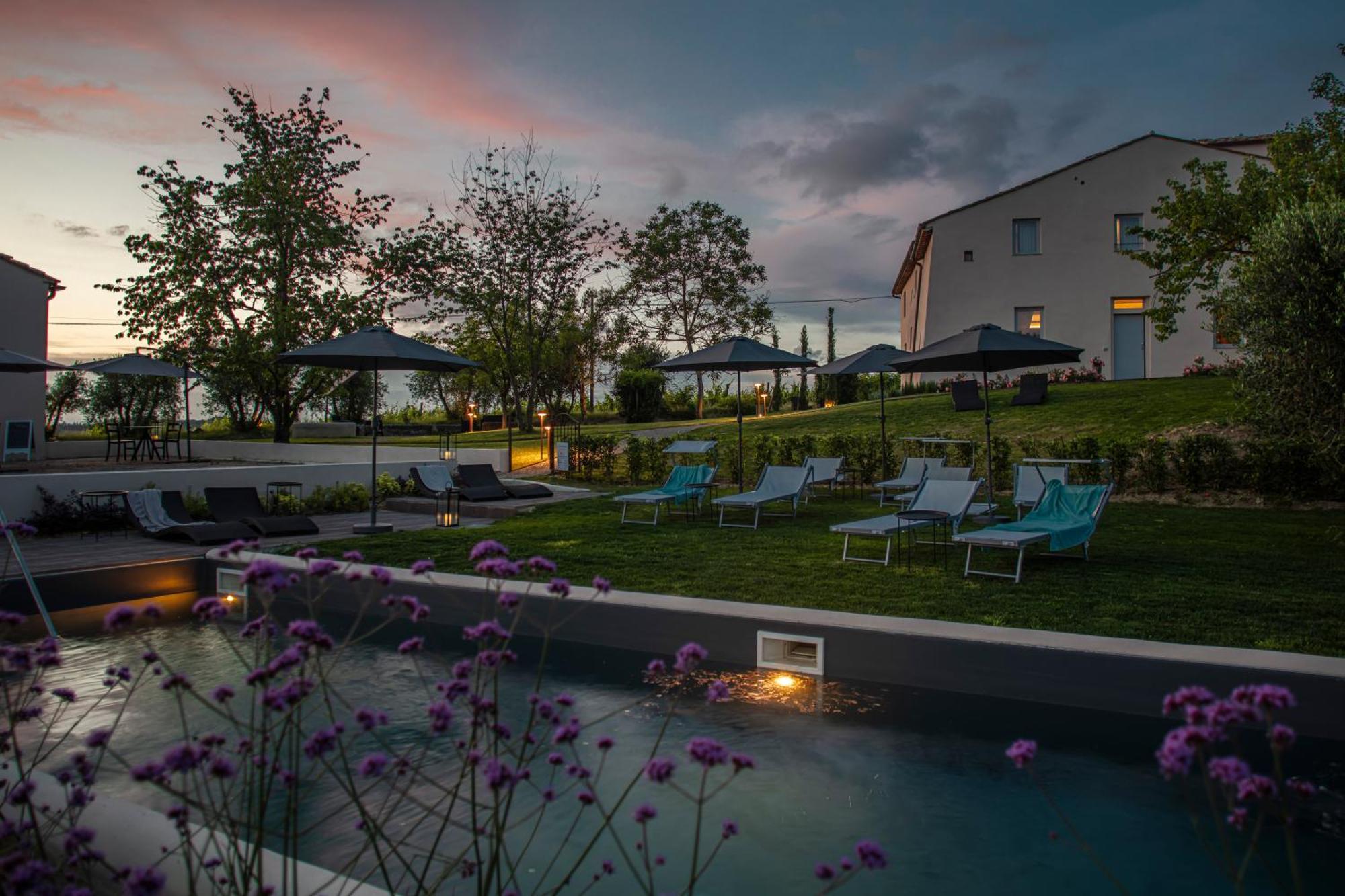 مبيت وإفطار تْشيرتالدو Relais Borgo Elissa المظهر الخارجي الصورة