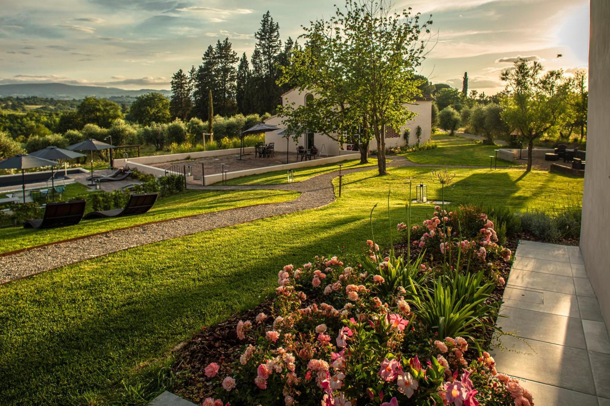 مبيت وإفطار تْشيرتالدو Relais Borgo Elissa المظهر الخارجي الصورة