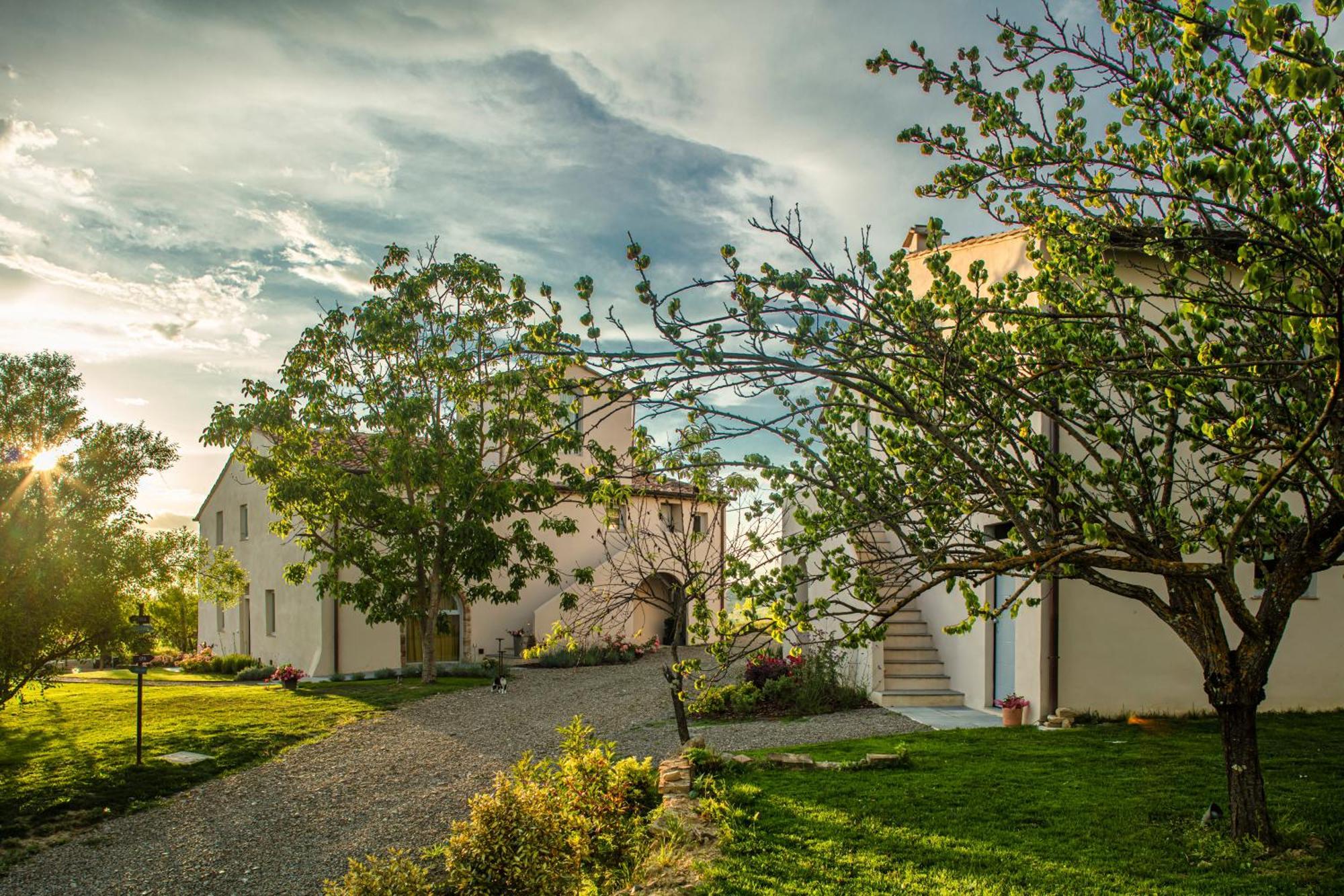مبيت وإفطار تْشيرتالدو Relais Borgo Elissa المظهر الخارجي الصورة